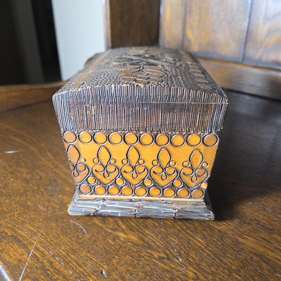 Decorative Gold and Brown Jewelry Box Wood Box - Picture 6 of 11